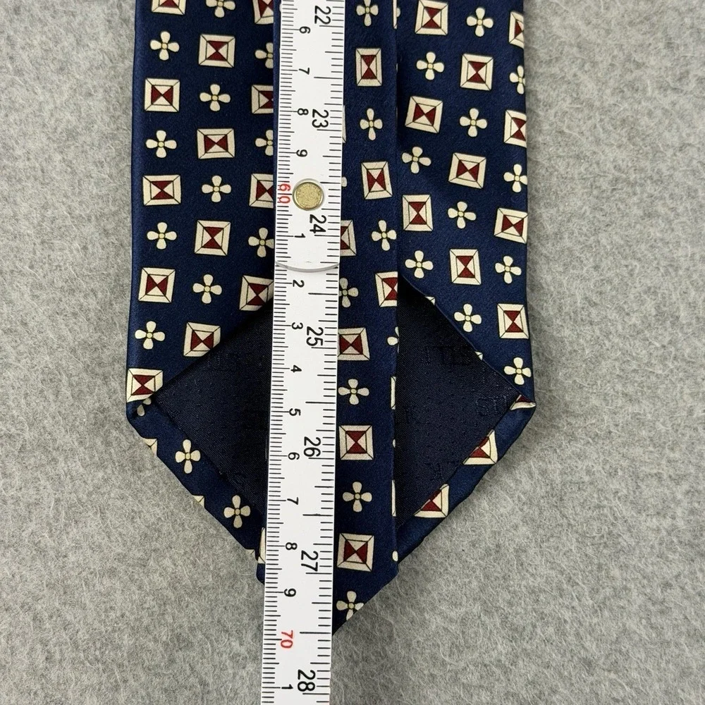 Vintage Dai Huang 100% Silk Handmade Navy Geometric Floral Necktie 55x3.9